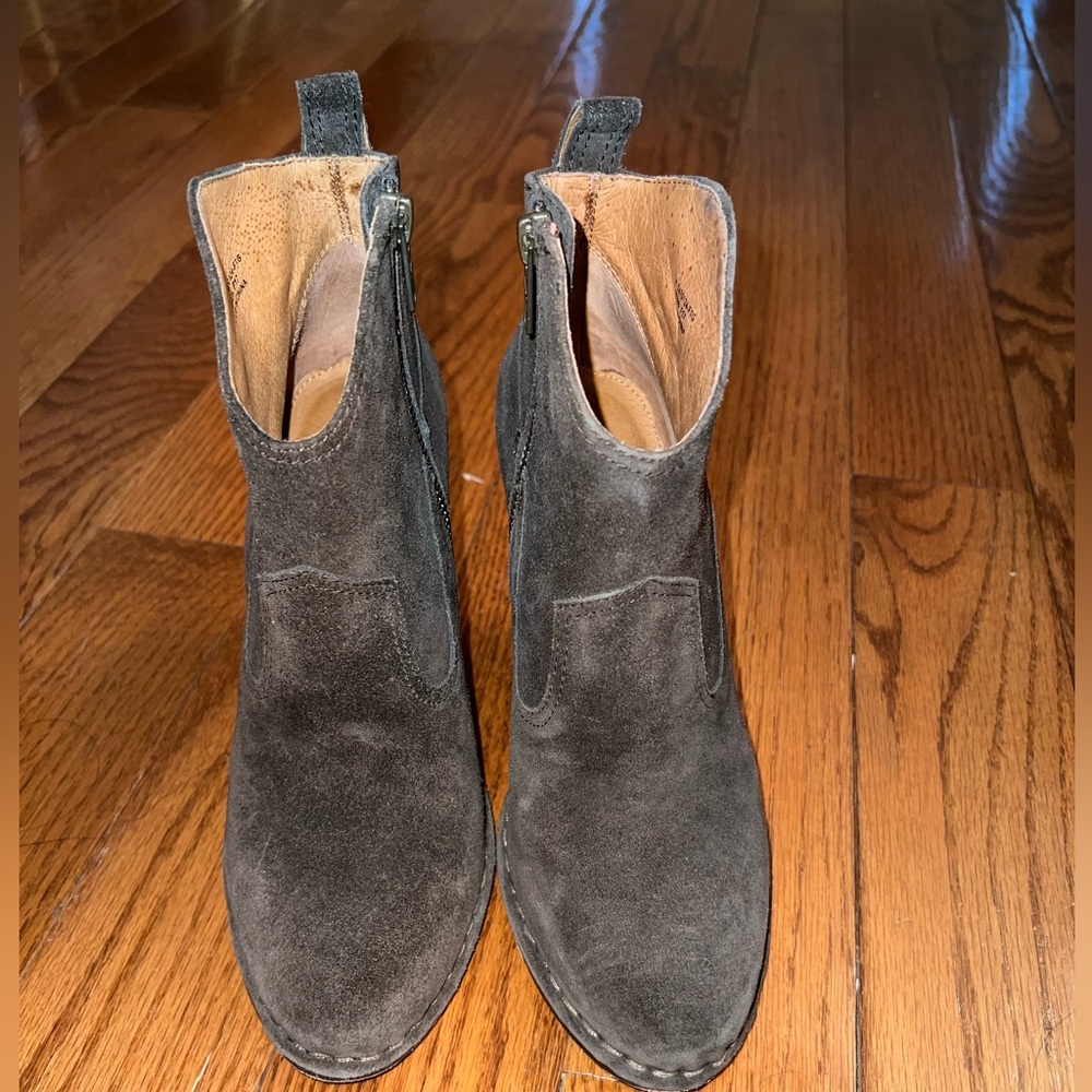 Frye Green Suede Booties, Size 7